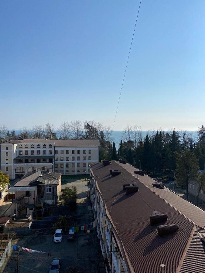 Chasha Polnaya Appartamento Sukhumi Esterno foto