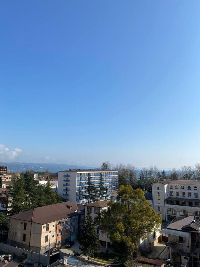 Chasha Polnaya Appartamento Sukhumi Esterno foto